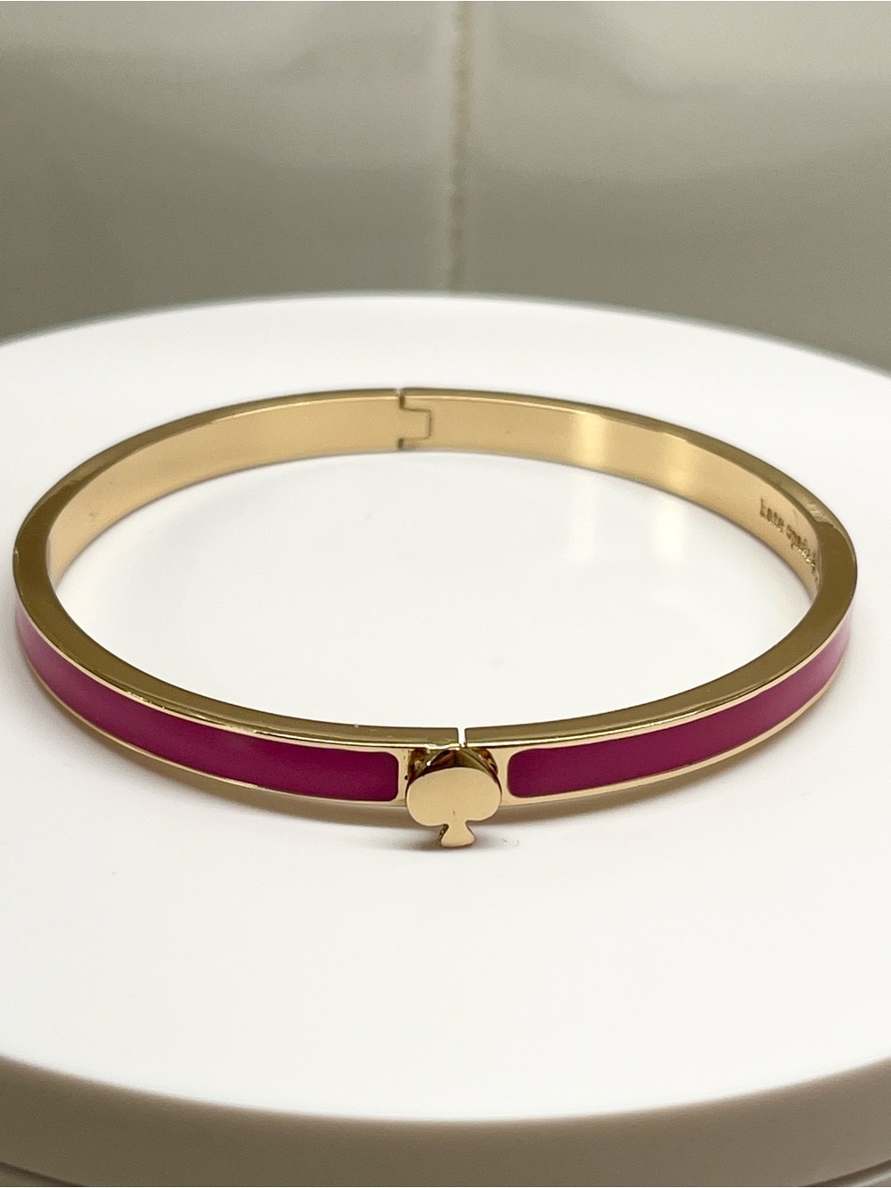 Kate Spade Hinged Enamel Goldtone Bangle - Your Choice of Pink or Turquoise EUC - Picture 3 of 8